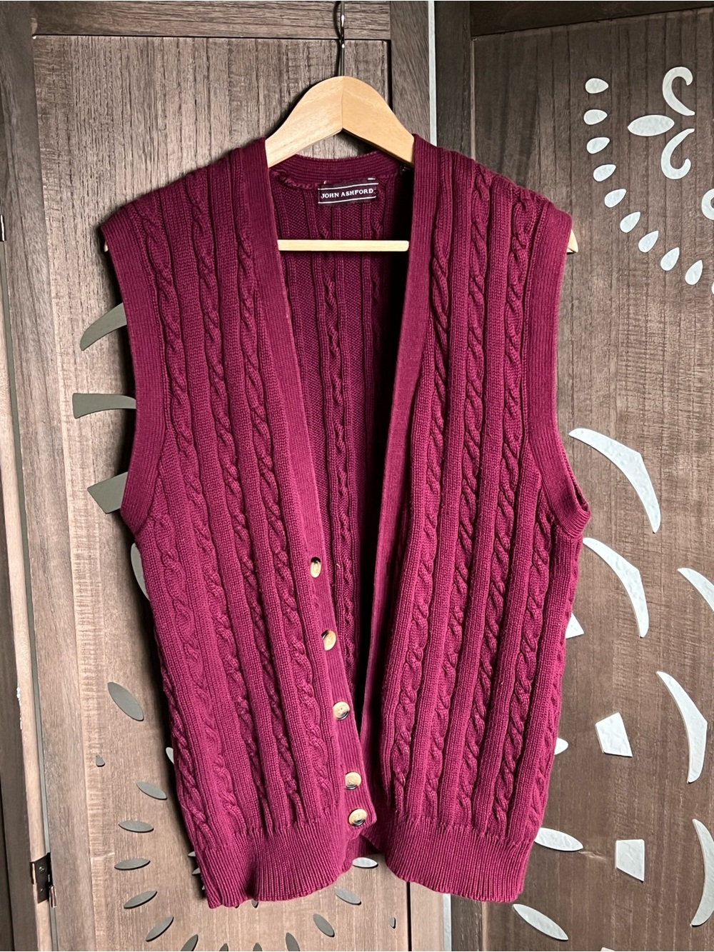 John Ashford Cable-Knit Sleeveless Cardigan Vest - Wine